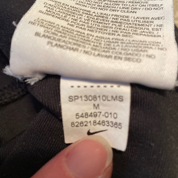 Nike DRI-FIT ONE legendary pant in black medium. Excellent condition. - Picture 6 of 14